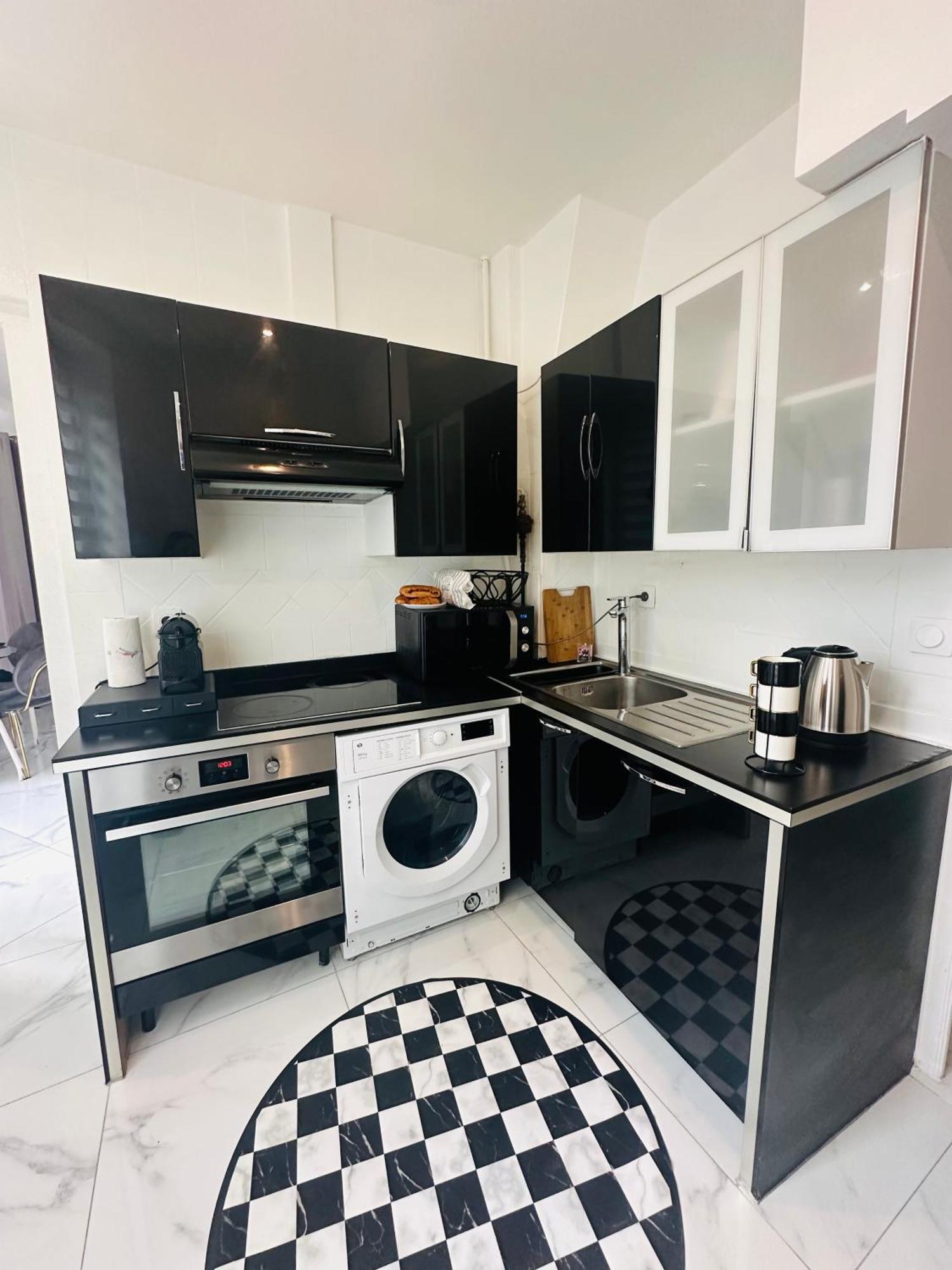 Appartement Parisien Esterno foto